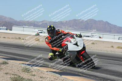 media/Oct-30-2025-Racers Edge (Thu) [[dabbdaf680]]/3-B Group/Session 3 (Turn 15 Inside)/